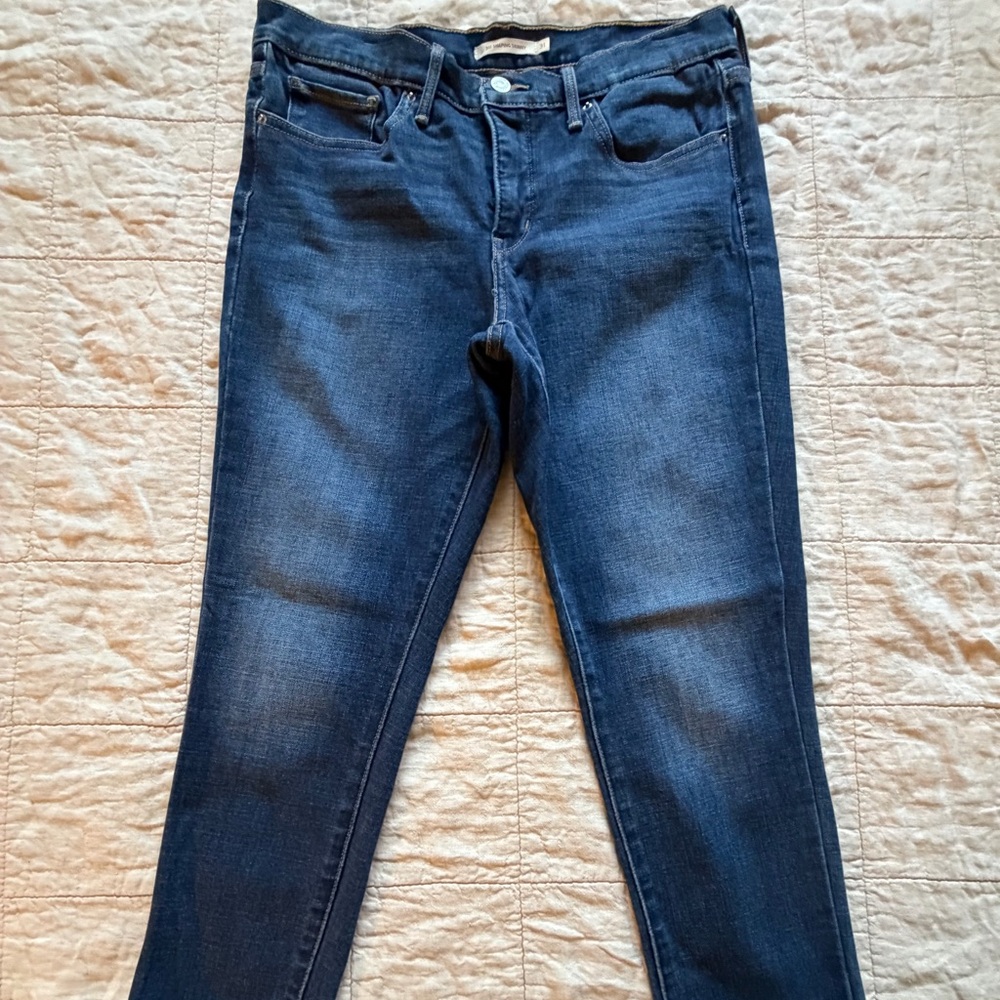 Strauss Levis 311 Shaping Skinny Blue Denim Women’s Jeans Size 31 Inseam 25.5”